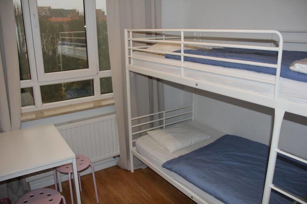 Brussels Hello Hostel Koekelberg Dış mekan fotoğraf